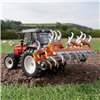 Модель Britains Трактор Massey Ferguson 6290 с культиватором 1:32 (43335)